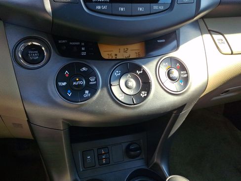 Used 2011 Toyota RAV4 Limited image 16