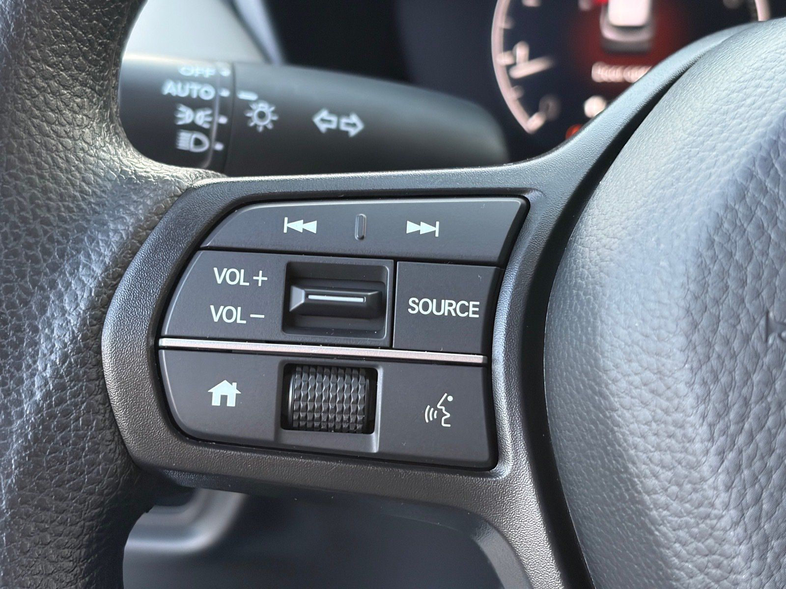 Used 2024 Honda HR-V LX image 19