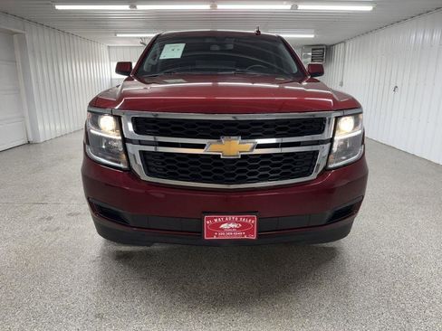 Used 2017 Chevrolet Suburban LS AWD/4WD image 3
