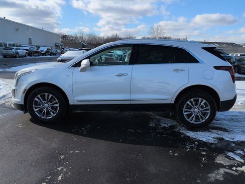 Certified 2023 Cadillac XT5 Premium Luxury w/ LPO, Floor Liner Package image 3