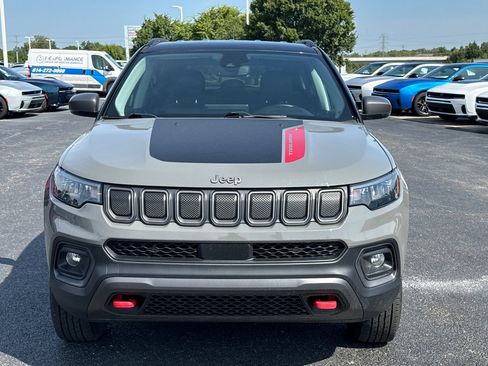 Used 2022 Jeep Compass Trailhawk w/ Trailhawk Convenience Group AWD/4WD image 7
