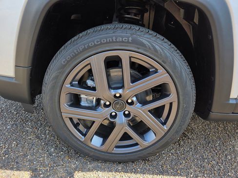 New 2026 Jeep Compass Latitude AWD/4WD image 21