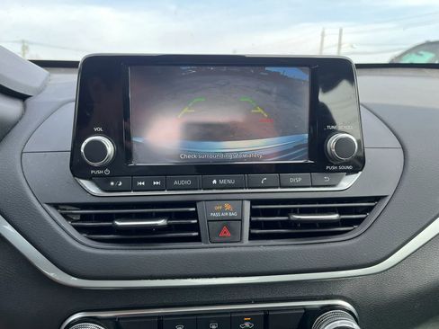 Used 2023 Nissan Altima 2.5 S image 23