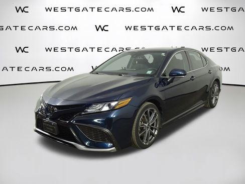 Used 2021 Toyota Camry XSE image 1