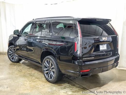 Used 2021 Cadillac Escalade Sport w/ Driver Assist Tech Package AWD/4WD image 9