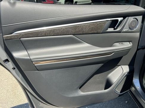 New 2026 Buick Enclave Avenir w/ Super Cruise Package image 26