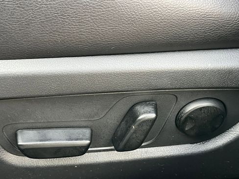 Used 2025 MAZDA CX-50 AWD 2.5 S w/ Premium Plus Pkg image 22