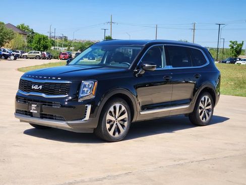 Used 2022 Kia Telluride EX w/ EX Premium Package AWD/4WD image 3