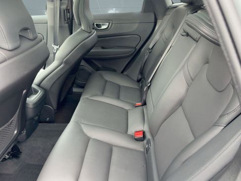 Certified 2025 Volvo XC60 B5 Plus image 15