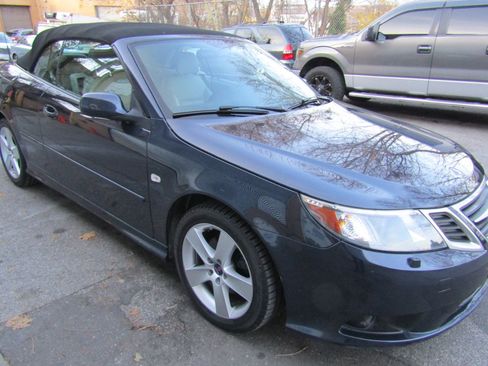 Used 2010 Saab 9-3 2.0T w/ Comfort Package image 22