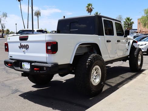 Used 2021 Jeep Gladiator Rubicon AWD/4WD image 16