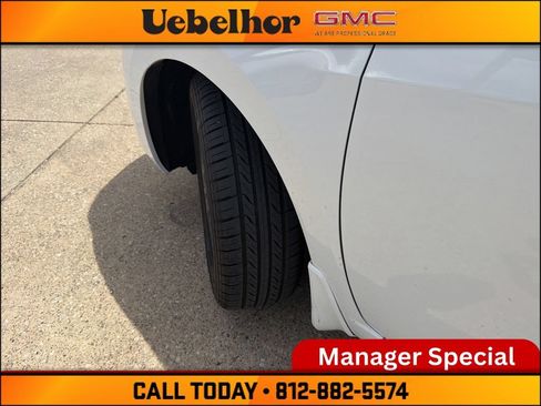 Used 2025 Nissan Versa SV w/ Trunk Package FWD image 18
