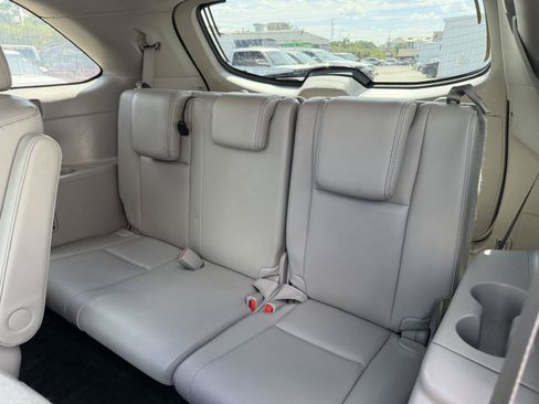 Used 2018 Toyota Highlander Limited Platinum FWD image 19