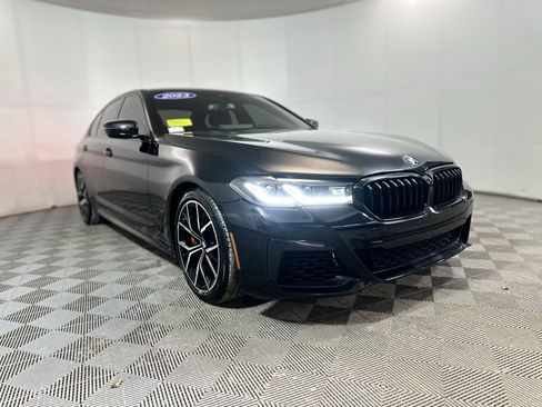Used 2023 BMW M550i xDrive w/ Executive Package image 9