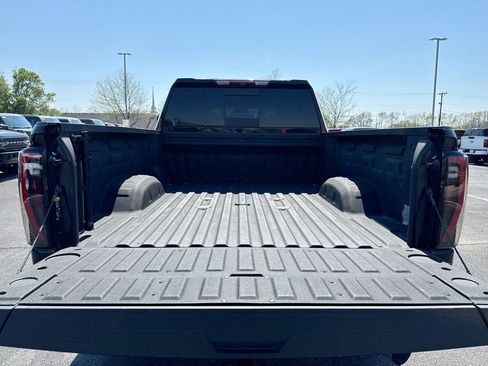 Used 2024 GMC Sierra 2500 AT4 w/ AT4 Preferred Package AWD/4WD image 23