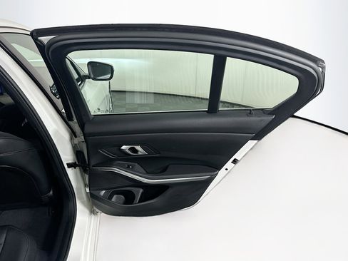 Used 2025 BMW 330i xDrive Sedan image 30
