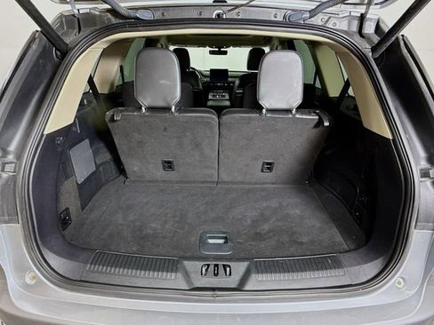 Used 2023 Lincoln Aviator AWD w/ Premium Package image 26