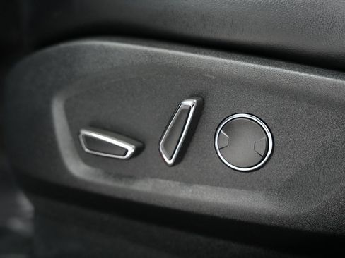 Used 2019 Ford Edge ST w/ Convenience Package image 53