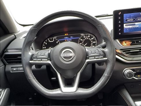 Used 2023 Nissan Altima 2.5 SR w/ SR Premium Package AWD/4WD image 35