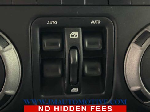 Used 2017 Jeep Wrangler Unlimited Sport w/ Quick Order Package 24S AWD/4WD image 31