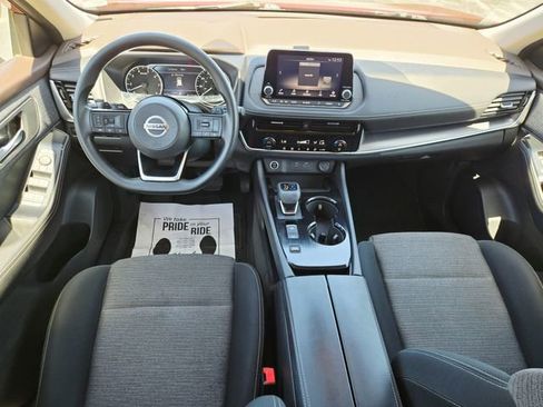 Used 2021 Nissan Rogue SV FWD image 10