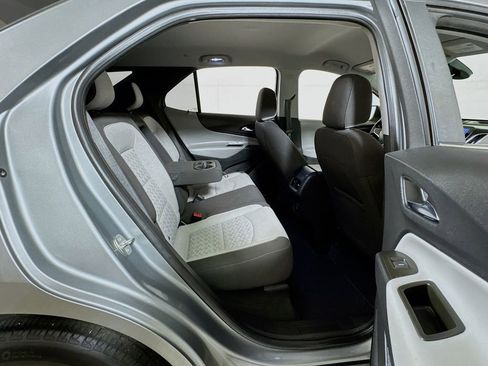 Used 2023 Chevrolet Equinox LT FWD image 25