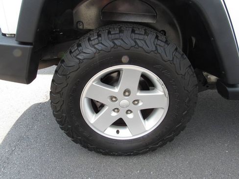 Used 2014 Jeep Wrangler Unlimited Sport w/ Quick Order Package 24S AWD/4WD image 15