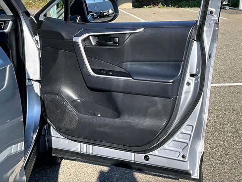 Used 2024 Toyota RAV4 LE image 22