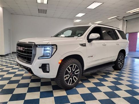 Used 2021 GMC Yukon AT4 w/ Technology Package image 3