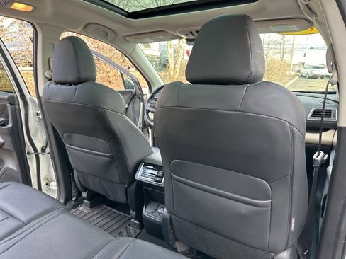 Used 2019 Subaru Ascent Limited image 32