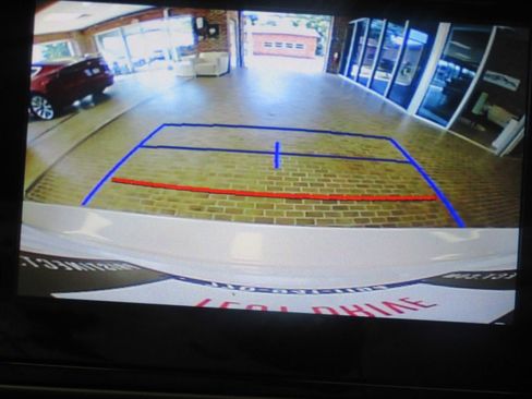 Used 2017 Toyota Corolla XLE FWD image 22