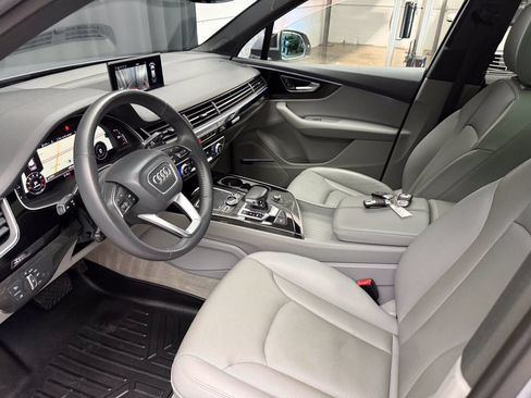 Used 2018 Audi Q7 3.0T Premium Plus AWD/4WD image 16