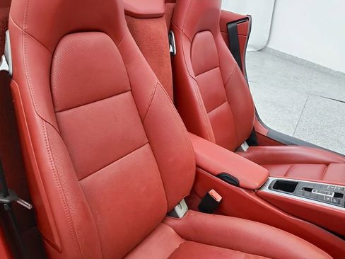 Used 2013 Porsche Boxster S image 27