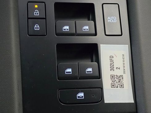 New 2025 Hyundai Ioniq 6 SEL image 24