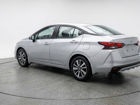 Used 2025 Nissan Versa SV FWD image 6