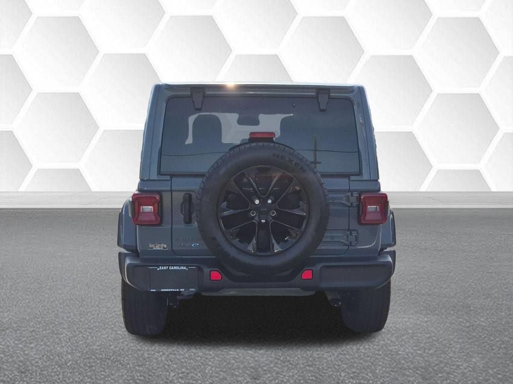 Certified 2025 Jeep Wrangler Unlimited Sahara w/ Technology Group AWD/4WD image 4