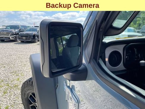 Used 2024 Jeep Wrangler Unlimited AWD/4WD image 7