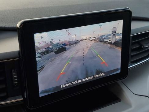 Certified 2023 Ford Explorer XLT w/ Equipment Group 202A image 18