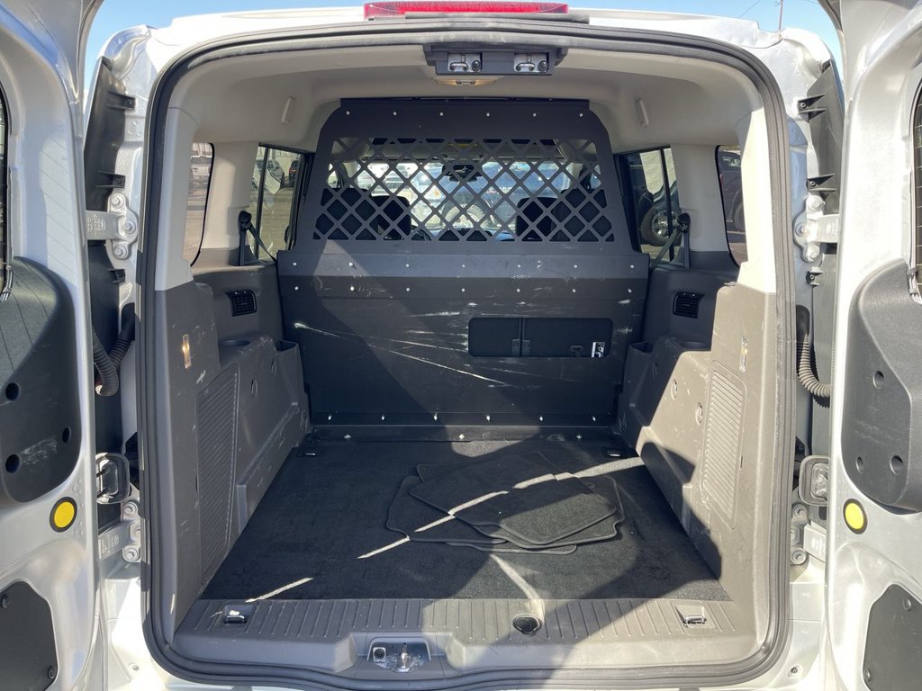 Used 2022 Ford Transit Connect XLT FWD image 16