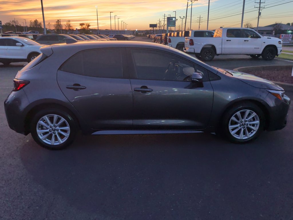 Used 2025 Toyota Corolla SE FWD image 9