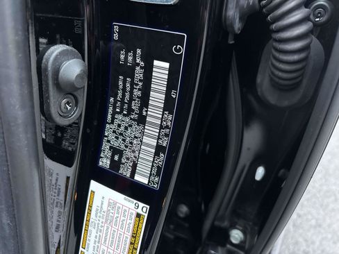 Used 2023 Lexus GX 460 Premium image 30