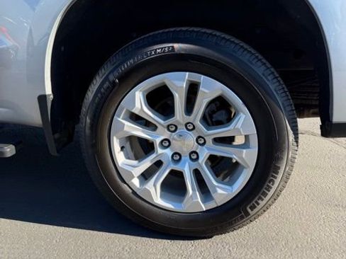 Certified 2022 Chevrolet Silverado 1500 LTZ w/ Technology Package image 26