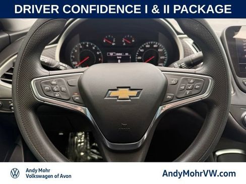 Used 2022 Chevrolet Malibu LT FWD image 21