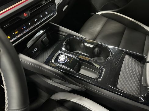 Certified 2025 Buick Envision Sport Touring image 30