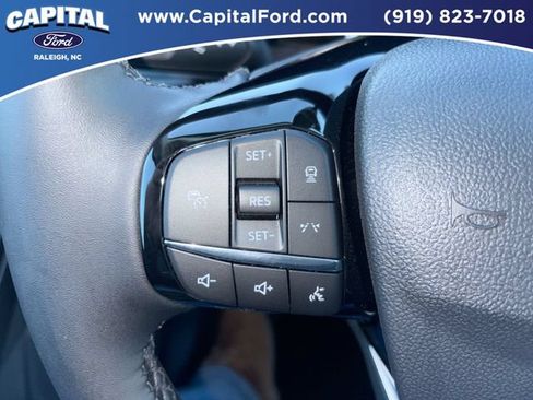 New 2026 Ford Escape SE FWD image 28