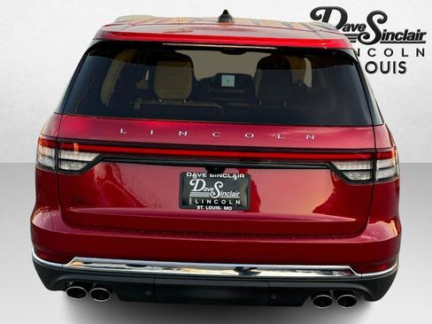 Certified 2025 Lincoln Aviator Reserve w/ Equipment Group 201A AWD/4WD image 6