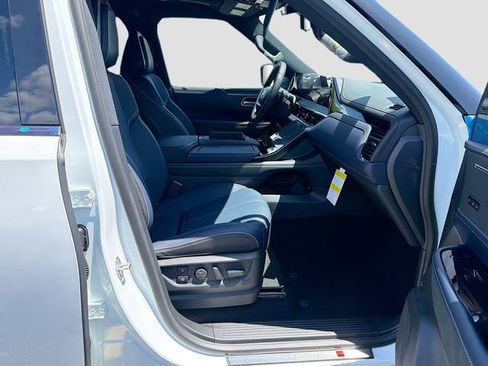 New 2026 INFINITI QX80 4WD w/ Sport Exterior Package image 21