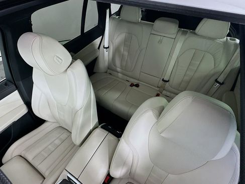 Used 2020 BMW X5 xDrive40i w/ Premium Package image 22