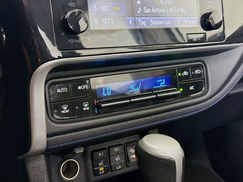 Used 2019 Toyota Corolla XSE image 16