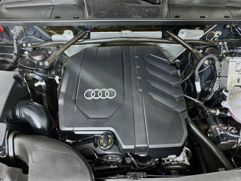 Used 2025 Audi Q5 2.0T Premium image 35